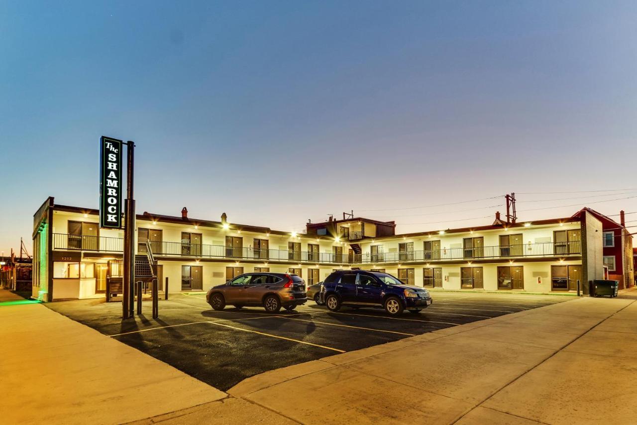 The Shamrock Hotel Сисеро Екстериор снимка